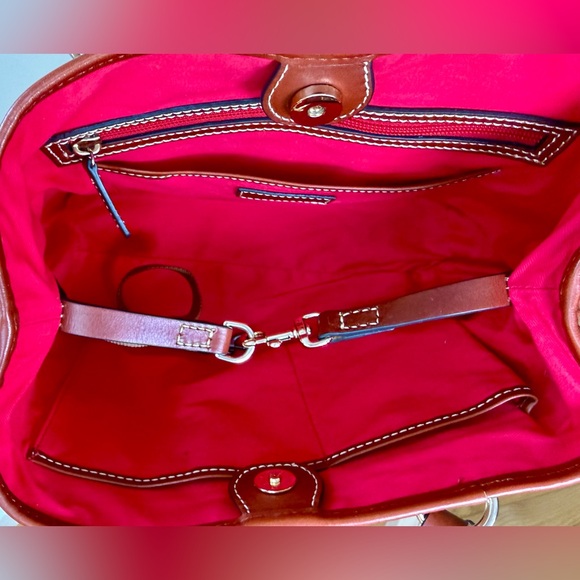 Dooney & Bourke Briana Shoulder Tote Carmel Brown Leather EUC - Picture 7 of 17